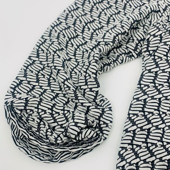 Habitat | Women's Black and White Patterned geometric Top | 1x - Picture 3 of 7